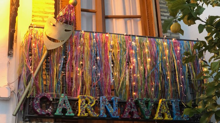 Concurso Decoración Carnavalera 2021 Morón de la Frontera, balcones, fachadas